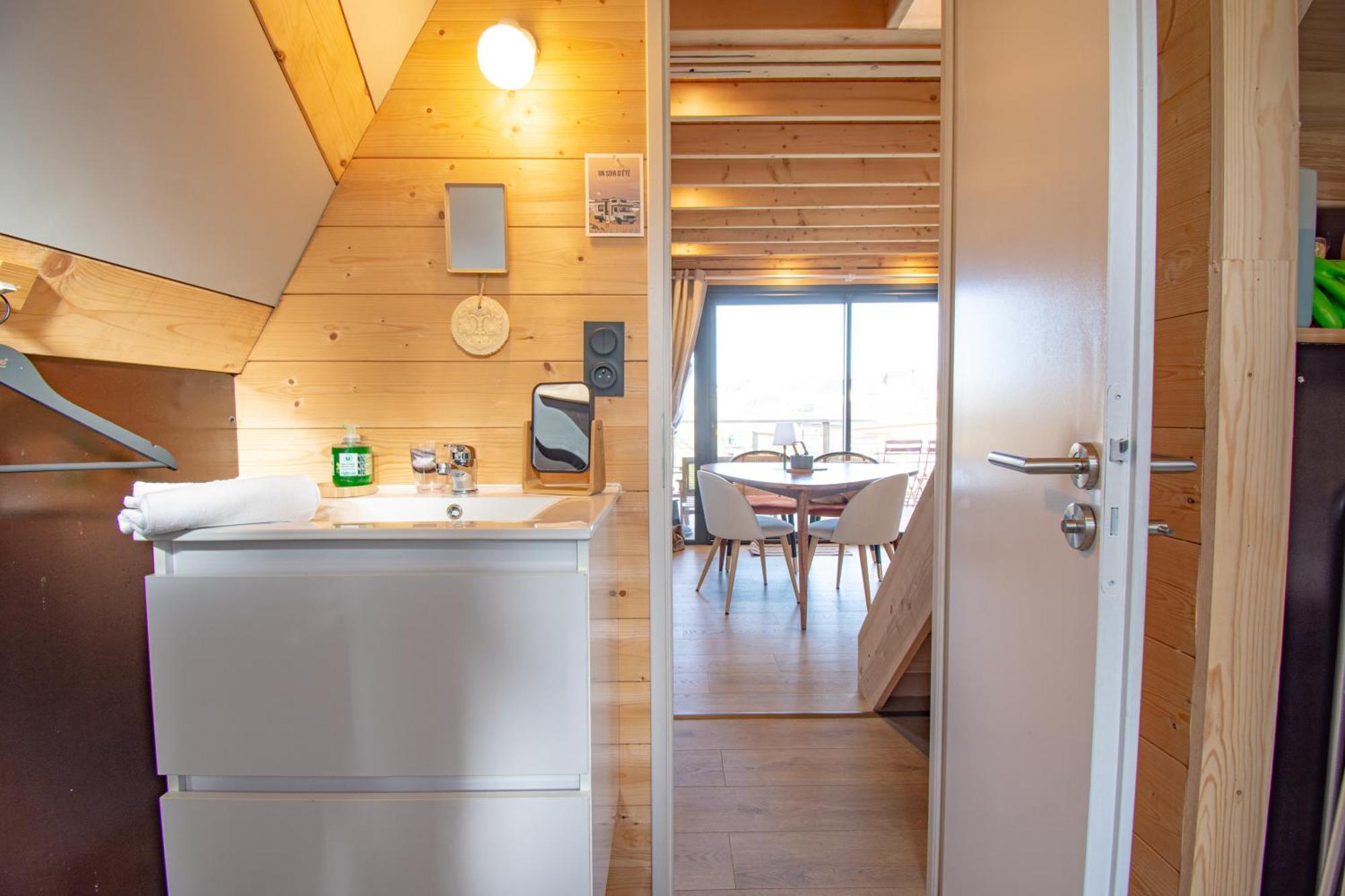 Le Tipi Bleu Tiny House Neuve Avec Terrasse Et Jardin Villa Camaret-sur-Mer Luaran gambar